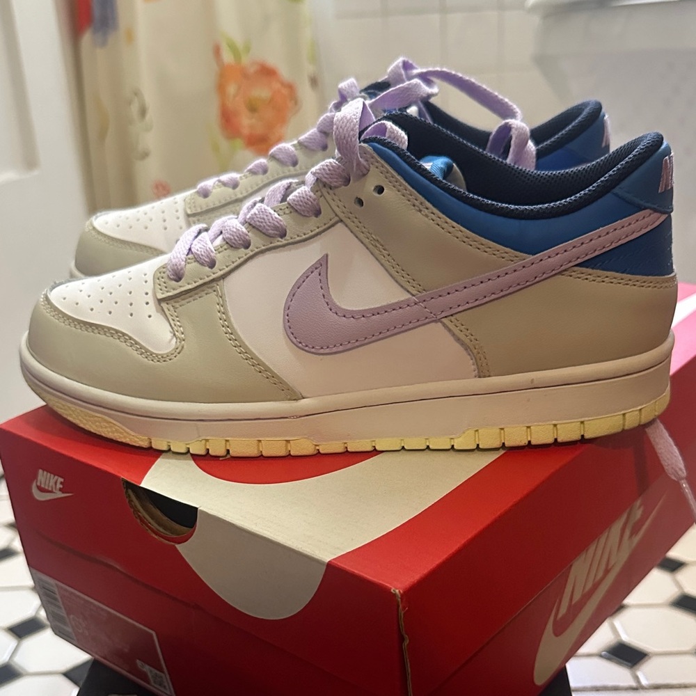Nike Dunk Low Sneakers - Orewood Brown/Lilac Bloom Size 6.5Y (Fits Women 8)